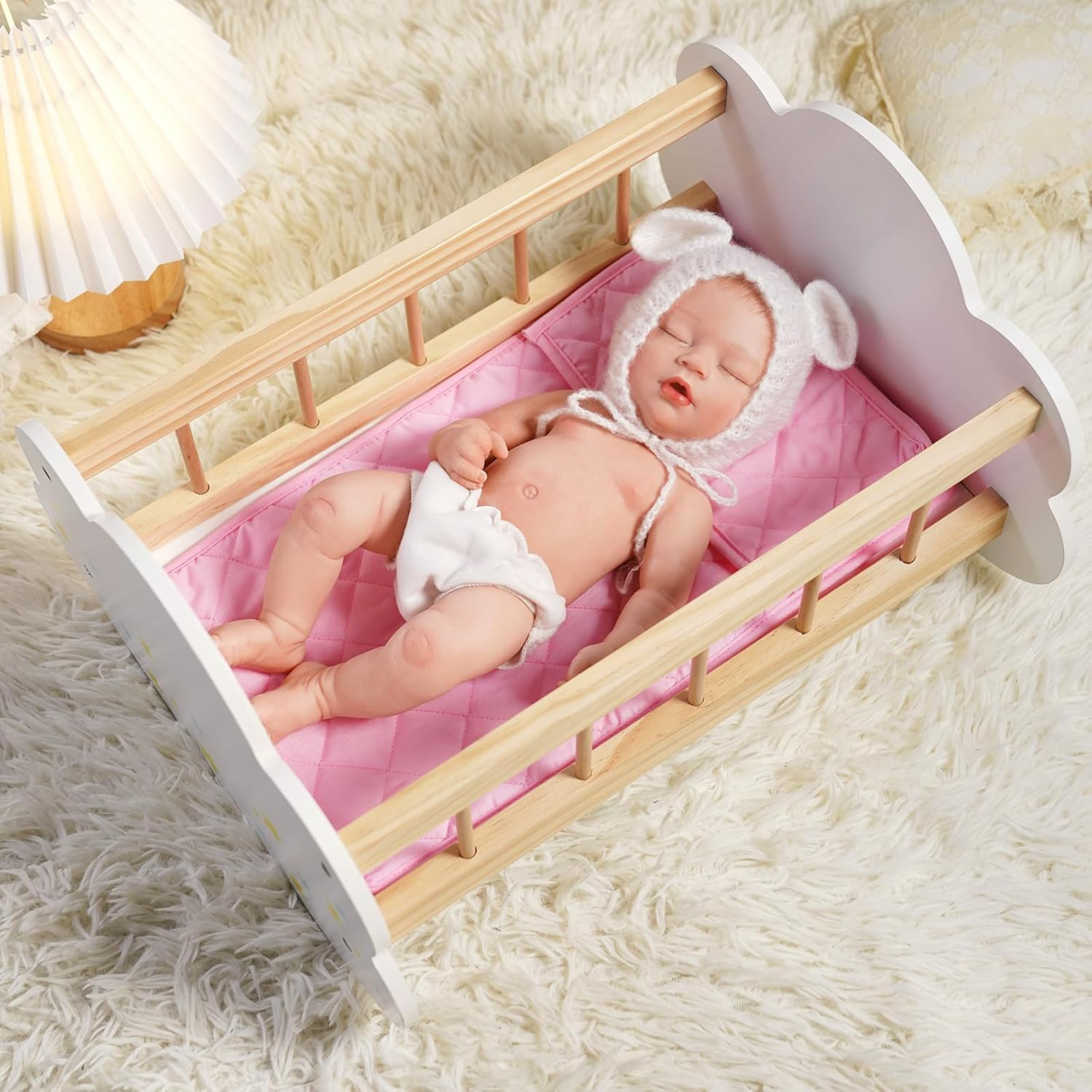 Puppenbett aus Holz